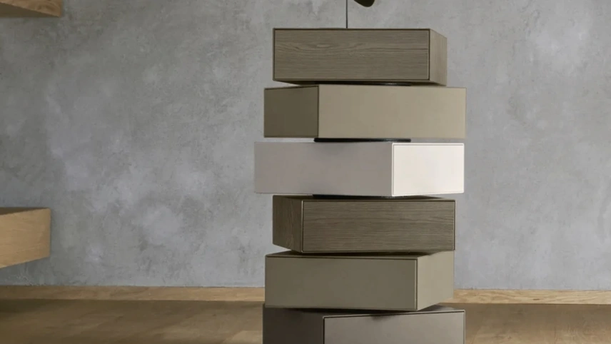 Cassettiera Domino Giro in laccato e legno di Sangiacomo