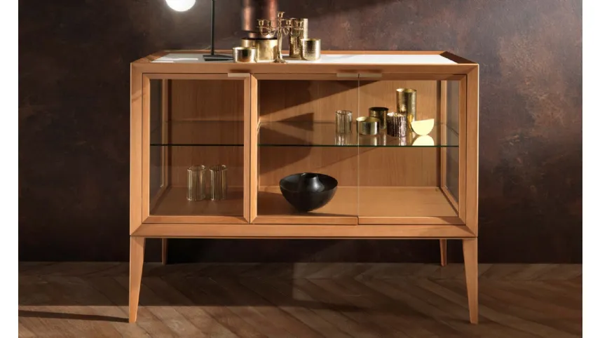 Madia Medea Vetrina con struttura in legno di Rovere tinto miele di Riflessi