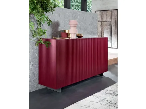 Madia Alta Onda in legno laccato Rosso Rubino di Riflessi