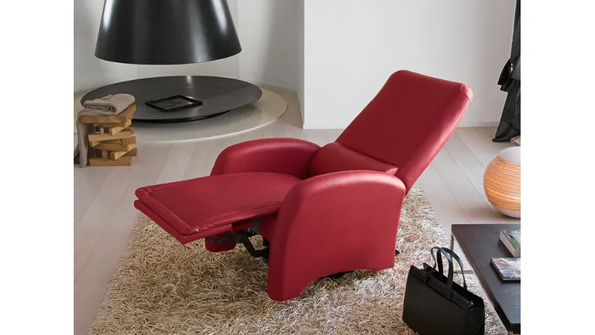 Poltrona Relax con meccanismo alzapersona Event di Rigosalotti