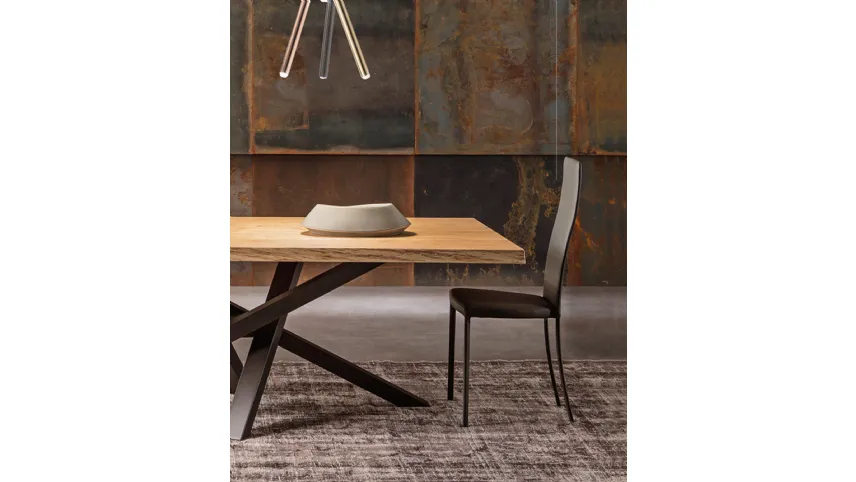 Sedia Luna Flex con schienale alto rivestita in pelle di Riflessi