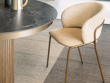 Sedia Vela in tessuto imbottito di Riflessi