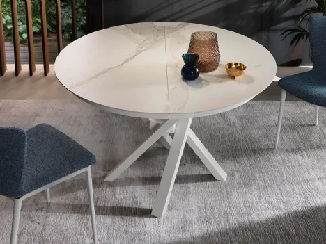 Tavolo allungabile Shangai Round con top in ceramica e base in alluminio verniciato di Riflessi
