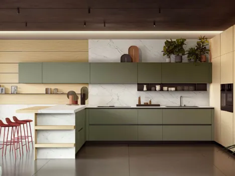 Cucina Design con penisola Omicron composizione 02 in laccato verde foresta e melaminico rovere Oslo di Armony