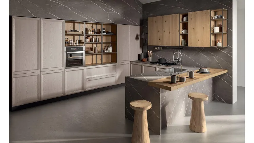 Cucina Design con penisola Atelier 04  in Frassino laccato decapè Ecru e Rovere Nodato Naturale di Astra