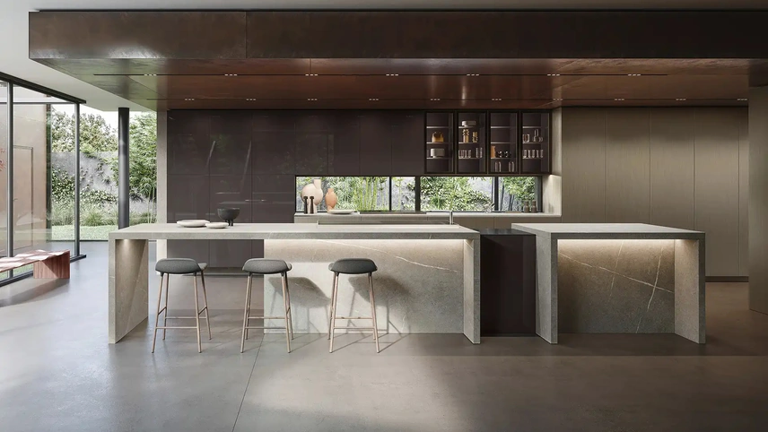 Cucina Design con isola Rho Portrait 34 in laminato e laccato lucido di Armony