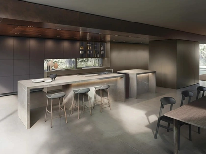 Cucina Design con isola Rho Portrait 34 in laminato e laccato lucido di Armony