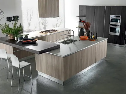 Cucina Moderna a isola SP22 03 in laminato finitura effetto legno di Astra