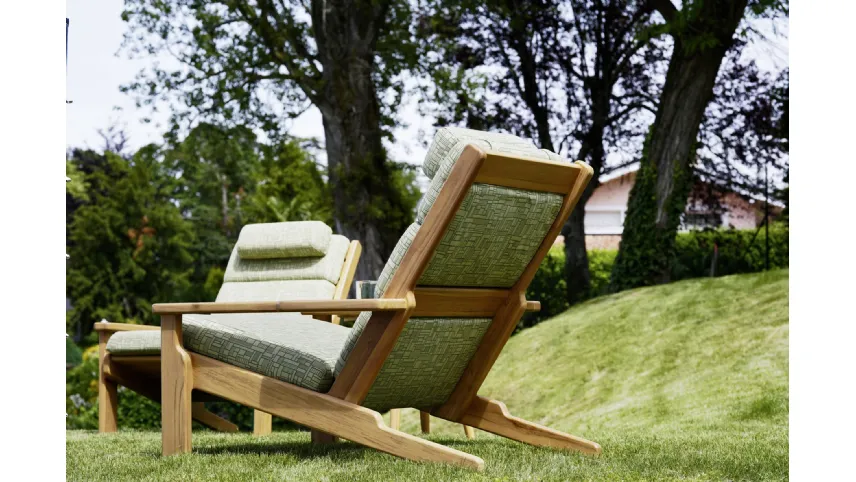 Poltrona Bali Bergère in massello di Teak e tessuto imbottito di Varaschin