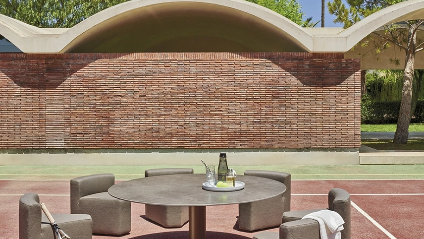 Poltroncina in tessuto sintetico In&Out di Varaschin