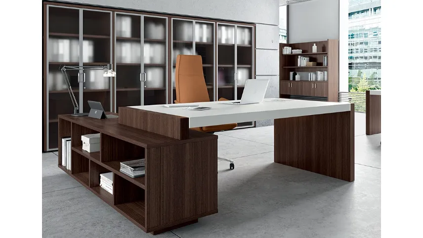 Scrivania Direzionale Forma finitura Samui con Piano Bianco e Servente di Compir