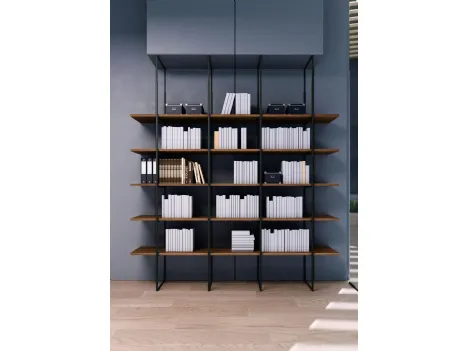 Libreria Eos in metallo con piani effetto legno di Compir